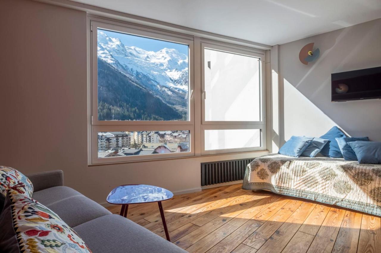 Modern Studio With Mont Blanc View And Pool Chamonix Exteriör bild