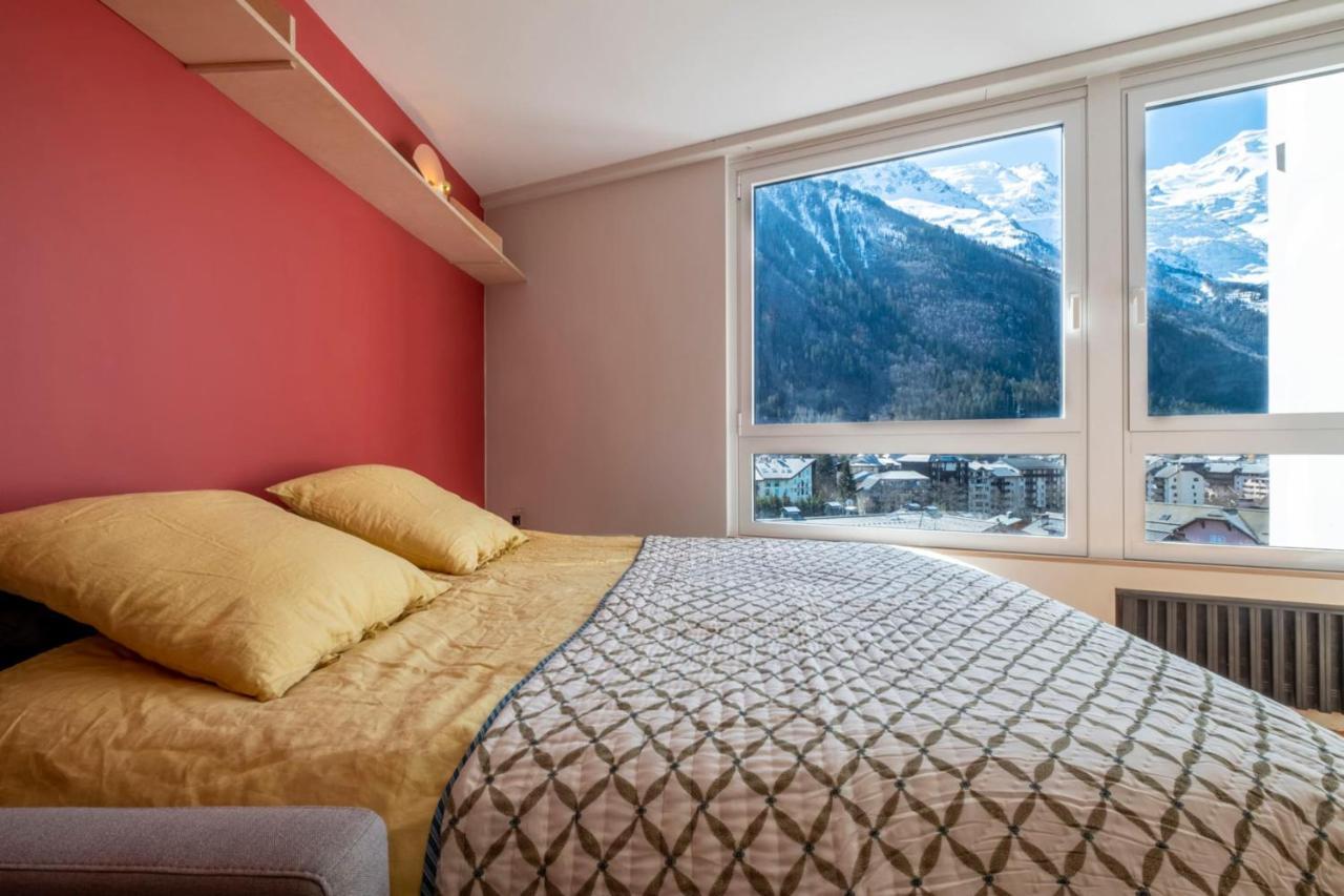 Modern Studio With Mont Blanc View And Pool Chamonix Exteriör bild